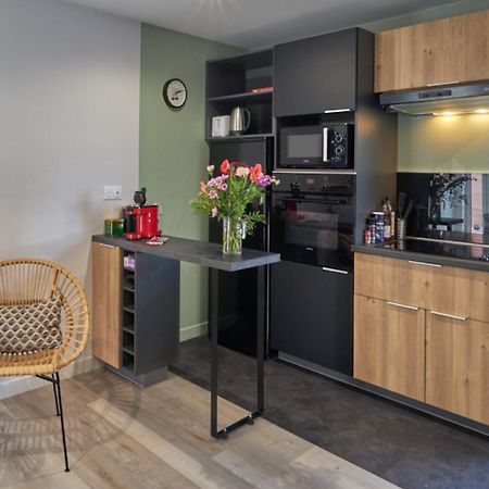 Centre Ville A Pied Appt Avec Sauna, Linge, Wifi, Stationnement Gratuit ヴァンヌ エクステリア 写真