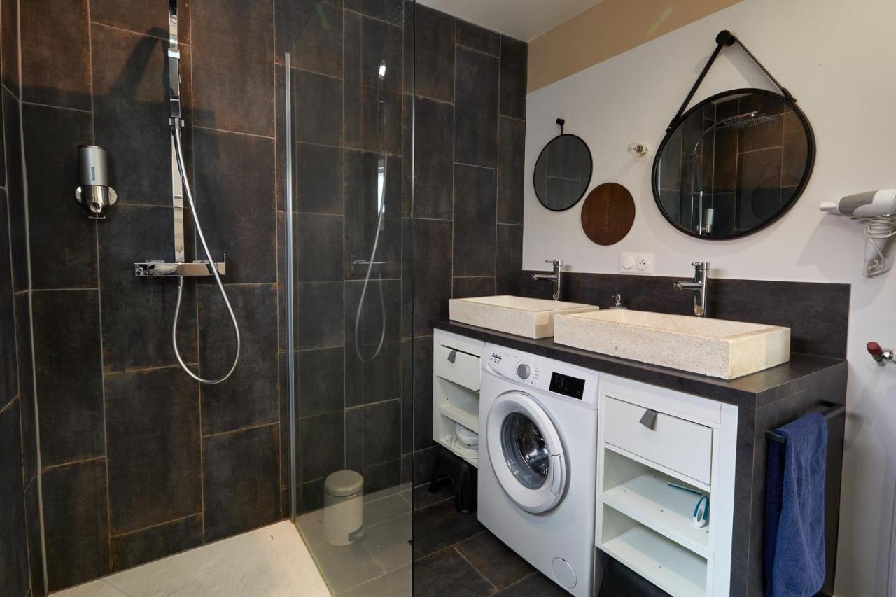 Centre Ville A Pied Appt Avec Sauna, Linge, Wifi, Stationnement Gratuit ヴァンヌ エクステリア 写真