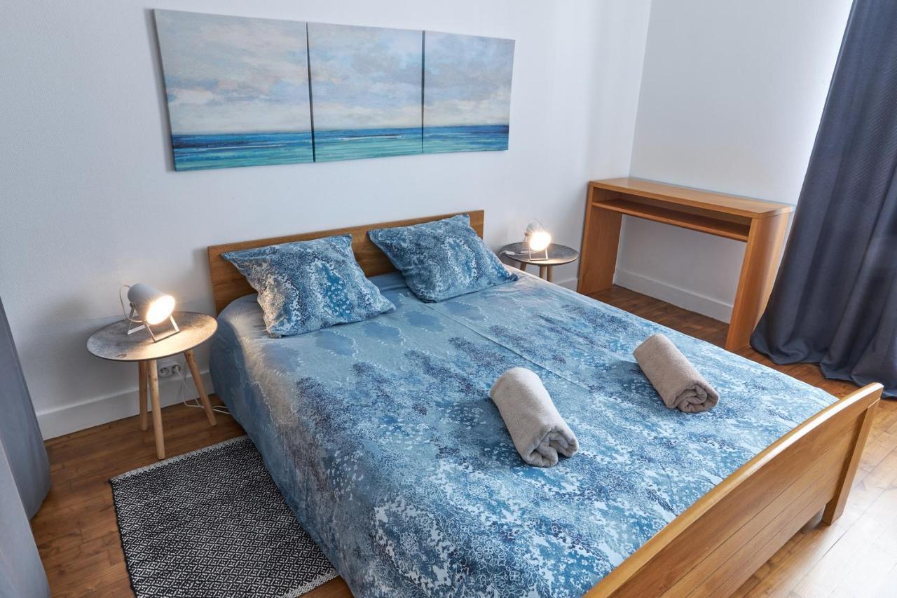 Centre Ville A Pied Appt Avec Sauna, Linge, Wifi, Stationnement Gratuit ヴァンヌ エクステリア 写真